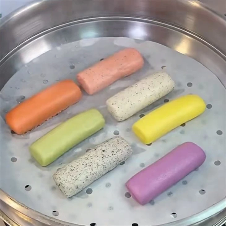 Double Sides Silicone Coated Perforated Steamer Paper suppliers
